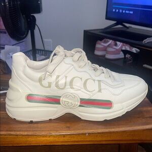 Gucci White Sneakers with Green and Red Stripes